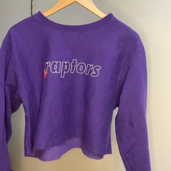 Peace collective raptors cropped sweatshirt size medium - Picture 2 of 4
